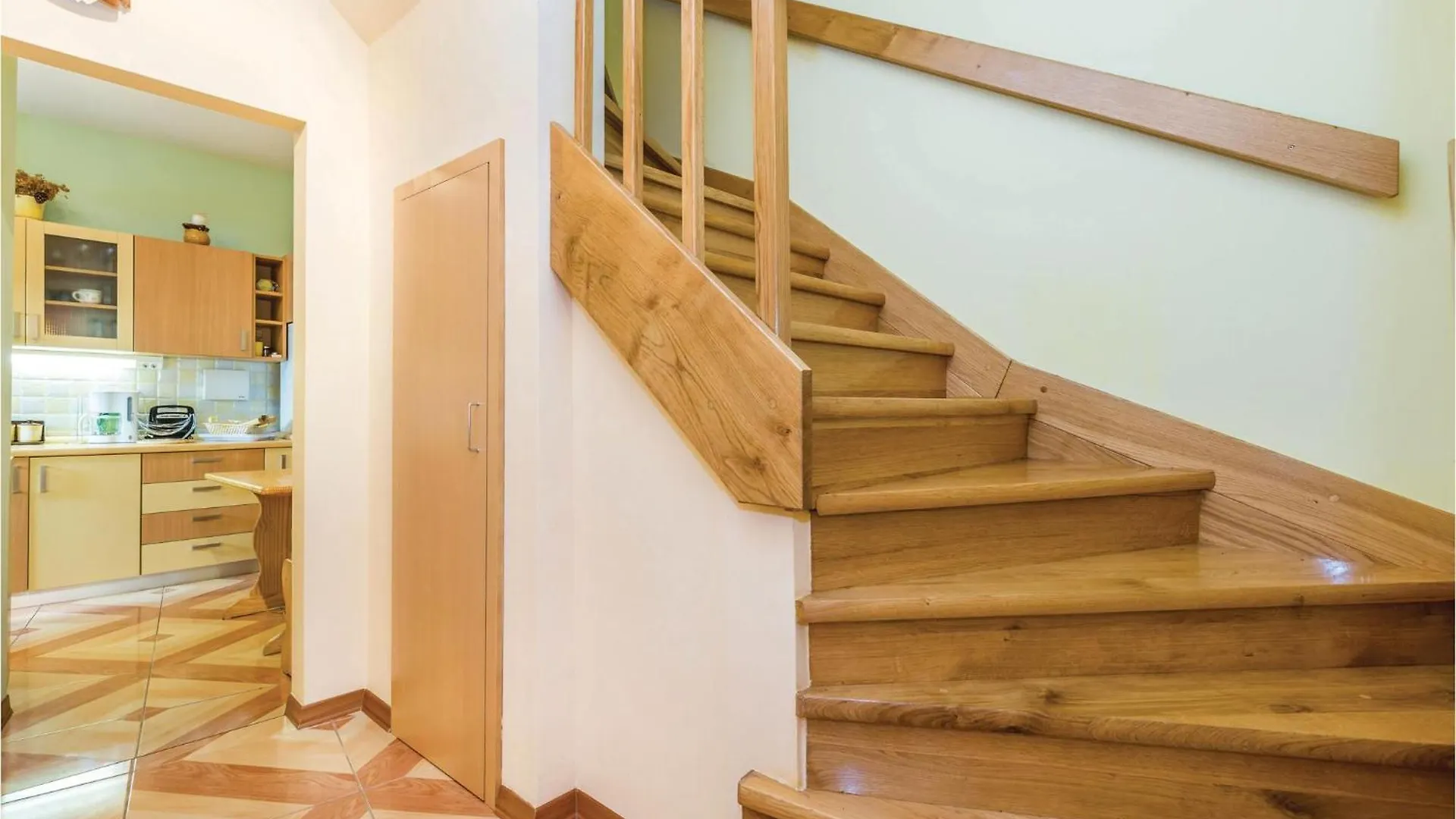 3 Bedroom Nice Home In Crikvenica